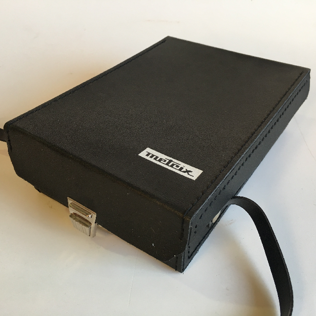 CAMERA CASE, Black Hard Case Metrix